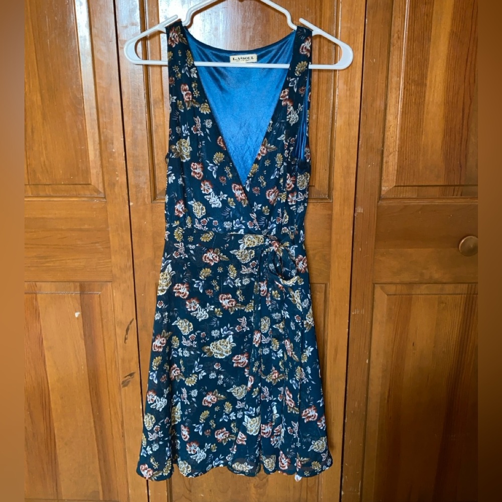L.A. Soul Sleeveless Navy Floral Wrap Dress